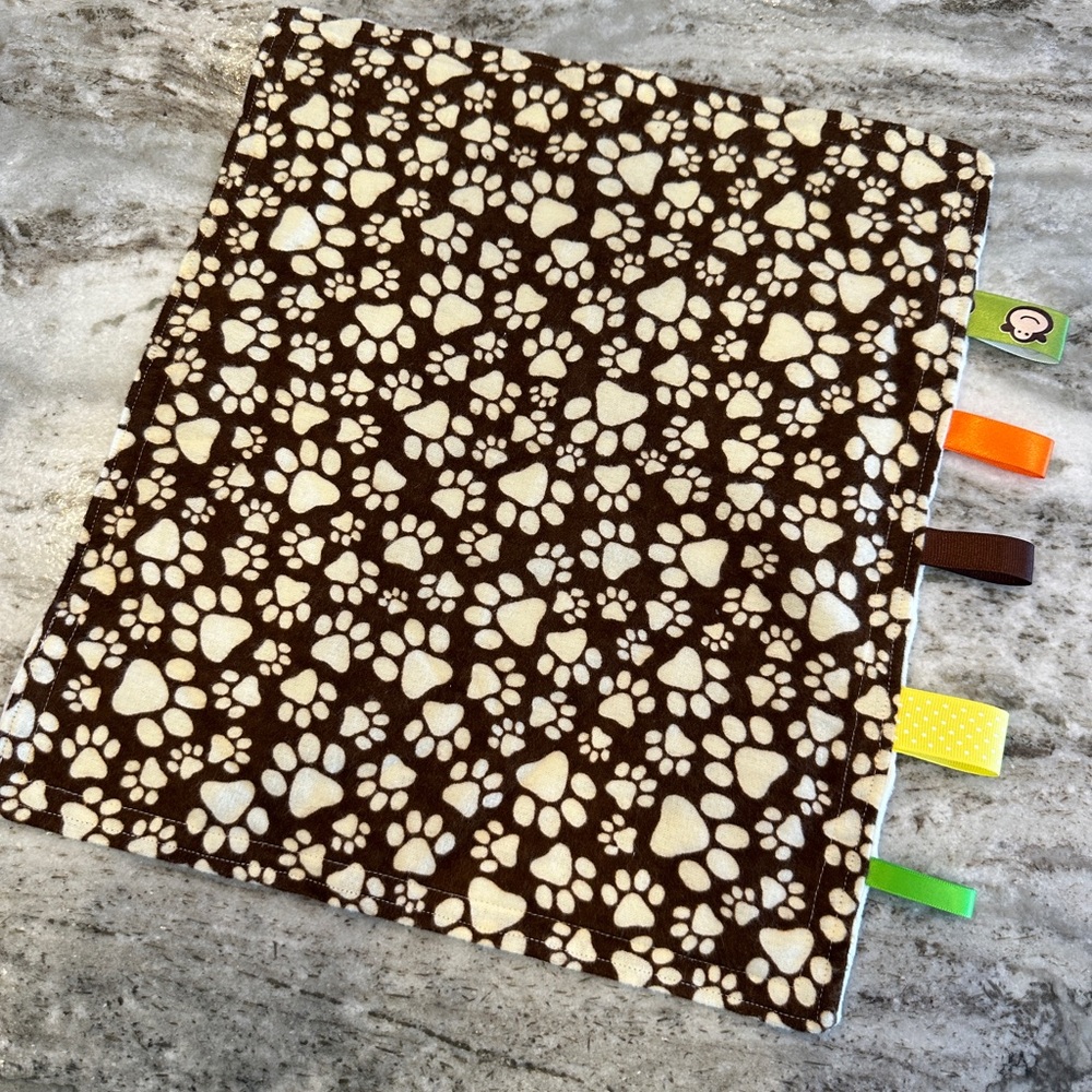 Taggie blanket